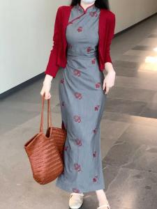 Retro Museum Embroidered Red Floral Slimming Cheongsam Dress Grey Waist-Cinching Chinese Style Womens Fashion Spring Autumn