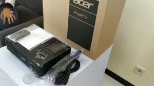 Proyektor Acer X1161N: Solusi Presentasi Bisnis