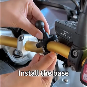 ขายึดเเฮนด์ ที่ยึดกล้องแอคชั่นแคม Action camera สำหรับติดมอเตอร์ไซด์ สำหรับ ล็อคแฮนด์บาร์ ก้านกระจก