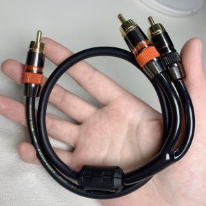 High Fidelity Lotus to Twin Lotus Colored Thread Amplifier Connected to Active Speaker RCA One Divided into Two AV Car Subwoofer Pure Copper