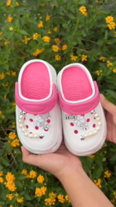 Clog Anak Perempuan Motif Bear & Mutiara dengan Hiasan Rantai Tumit Tinggi Bahan Eva Premium - Outdoor Size 24-35