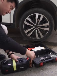 แม่แรง 5 ตัน แม่แรงไฟฟ้า พร้อมรีโมทควบคุม แม่แรงยกรถ พกพาได้ แม่แรงยกรถบรรทุกแม่แรงยกแม่แรงไฮดรอล สัมผัสอัจฉริยะ แม่แรงรถยนต์แม่แรงตะเข้ จระเข้แม่แรงมาพร้อมกับไฟส่องสว่างขนาดใหญ่ เครื่องมือยกยาง Car Hydraulic Jack