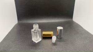 ขวด 4 มล (100 ใบ)+ลูกกลิ้ง+ฝาทอง