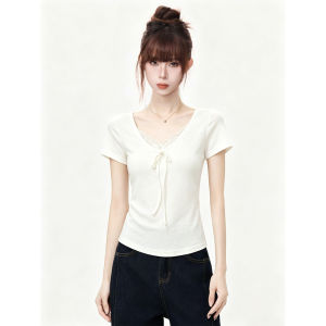 AUDISTY | Áo Thun Slim Fit Đính Ren Cổ U Quai Ngang