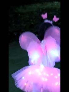 Sayap Kupu-Kupu dan Hadiah Tongkat Sihir Anak-Anak