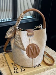 กระเป๋าสะพายข้างทรงถังสไตล์ย้อนยุคสำหรับผู้หญิง กระเป๋าสะพายข้างแบบสะพายข้าง กระเป๋าถือ กระเป๋าสะพายข้างแบบลำลอง กระเป๋าสะพายข้าง PU ขนาดเล็ก