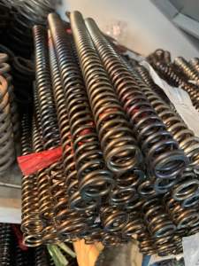 Lò xo nén phi 18 (sợi 2.5mm dài 300mm)👋🏼👋🏼👋🏼