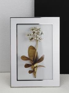 Elegant Simple Metal Photo Frame Stand 6 Inch 7 Inch 10 Inch Wedding Photos A4 License Frame Wall Hanging Home Decor