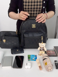 Paket Tas Wanita 305 – Komplet Modis dan Siap Temani Aktivitasmu