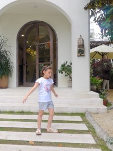 Đồ bộ bé gái size đại Bigfox Miss Meow mặc mùa hè vải cotton kiểu Hàn Quốc dễ thương cỡ trẻ em từ 3-11 tuổi 25kg 30kg