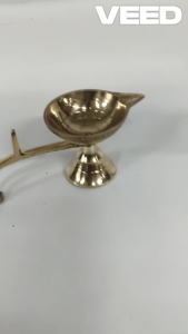 Brass Aarti Diya with Handle for Pooja & Rituals | Spiritual Oil Lamp for Temple Home & Festive Use | Height-2 Inch Length-4.5 Inch | Pack of 1