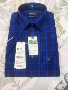 (8P2229) Áo sơ mi Việt Tiến tay ngắn vạt ngang form regular fit hơi ôm