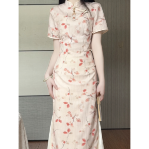 Elegant Short-Sleeve Pink Cheongsam with Side Eight Buttons New Chinese Style Long Skirt Vintage Improved Spring Summer New Arrival