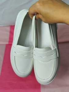 Size 35-40 White Nurse Shoes Womens Soft Soled Breathable Thick Soled Non Slip Leather Work Shoes