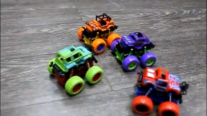 Mainan mobil mobilan anak mobil mainan jip Zap Off Road 4 drive inertial inertial anak laki-laki