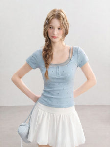 QIAOJIAOYA | Áo ThunSlim Fit Hai Mảnh Hình Chấm Bi Cổ Henley