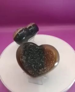 心型晶簇 HEART SHAPED CRYSTAL 💕