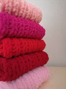 Hand Knitted Scarf New Product Creative Gift for Boyfriend And Girlfriend Holiday Gift Thickened Bear Added Optional Winter Use