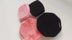 Silicone Body Scrubber & Face Scrubber SetNon-Slip Scrubbies with Soft BristlesFace Scrubber Exfoliator for Sensitive Skin
