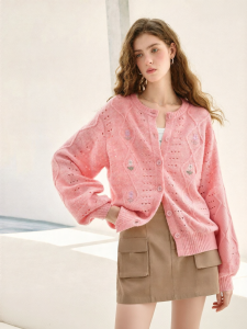 Toyouth | Áo Cardigan Len Màu Hồng Thêu Ren Trống