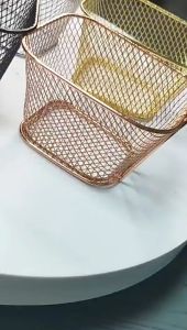 ตะกร้าใส่ 4 สี ของ ตะกร้า ทอด ไก่ทอด ตะกร้าใส่ กระชอน ราคาถูกต้อง