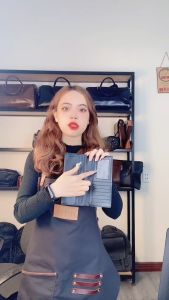 Ví dài cầm tay nam da bò Maga thương hiệu Heika