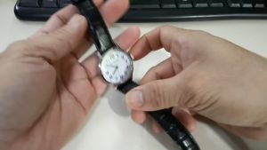 Đồng hồ nam solar Leopard Citizen form đơn giản dây da second hand si nhật