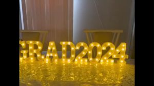 LED Alphabet Light Up Sign Graduation Party Decoration GRAD 2025 Letter Light For Class Of 2025 Kindergarten Preschool High School College Graduation CeremonyParty Supplies