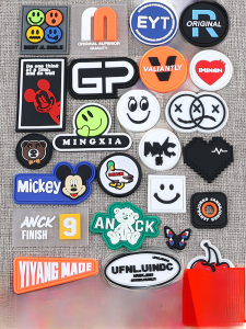 Cute Fashion Cartoon Leather Tag Clothes Patch Bags Decorative Sticker Silicone Rubber PVC Software DIY Repair