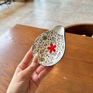 Retro Japanese Style Hand-Painted Ceramic Plate with Handle for Snacks Dipping Sauce Accompaniment Small Bowl Home Use
