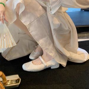 Elegant Chinese Style Mary Jane Shoes for Women Low Heel Square Head Silk Satin Embroidery Single Shoes Fashionable Pearls