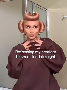 KeraSys โรลม้วนผม ที่ม้วนผม 3ชิ้นผู้หญิงตะขอหนา ไม่มีความร้อน ลูกกลิ้งผมคลื่นลูกใหญ่นอนดัดผมเหล็ก ไม่ใช้ความร้อน ลอนผม ลอนใหญ่ ตุ๊กตา ขี้เกียจ ไม่ใช้ความร้อน ก้านดัดผม ไม้กายสิทธิ์ เด้ง ผม หัวฟองน้ํา ลอนผม ลอนผม ลอนผม ลอนผม ผู้หญิง แกนม้วน