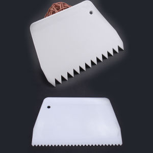 Trapezoidal Plastic Sawtooth Cake Scraper Available in Fine And Wide Teeth for Precision Baking And Cooking Tools