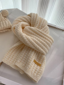 ผ้าพันคอถักนิตติ้งสไตล์เกาหลีสีพื้นสำหรับผู้หญิงในฤดูหนาว ผ้าพันคอสีแดงสำหรับนักเรียน ผ้าพันคอแบบพื้นฐานสำหรับผู้หญิง ของขวัญที่อบอุ่นและสวมใส่สบาย