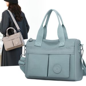 กระเป๋าถือแบบสะพายข้างผ้าไนลอนความจุขนาดใหญ่แบบลำลองสำหรับผู้หญิงในช่วงฤดูร้อนปี 2025 กระเป๋าสะพายข้างแบบสะพายข้างป้องกันน้ำ