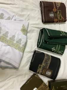 Kain pelikat gajah duduk royal sulam