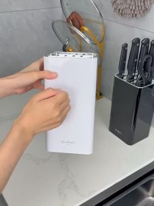 เป็นมิตร 24 ชั้น ที่เสียบมีด White หรูหรา มีดทำครัวในครัวเรือน