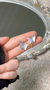 SweetsSparkles ต่างหูแฟชั่น สไตล์เกาหลี BF00011 ต่างหูเกาหลี ต่างหูมินิมอล ต่างหูมุก ก้านเงิน 92.5%