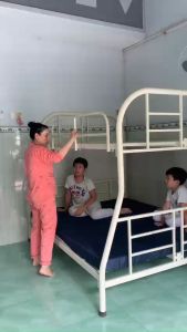 Giường tầng sắt giá rẻ lệch 1m4/1m6 người lớn rộng rãi 4 người nằm - Ship nhanh 2h hcm đn bd