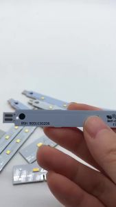 1 ชิ้น อุปกรณ์เสริมไฟแช็ค BSH 9001030206   แถบ LED 6V สำหรับเปลี่ยนตู้เย็น Siemens