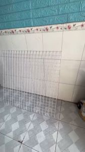 ( 100 x 100cm x ô rộng 5 cm - sợi săt 3.5 ly ) Tấm lưới sắt đan treo phụ kiện màu trắng sữa