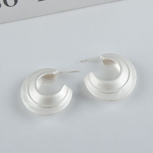 Elegant Wide Edge C-Shaped Hoop Earrings 925 Sterling Silver Needle Womens Fashion Jewelry Textured Original Design