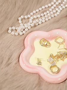 กล่องพลาสติกใสขนาดพกพา (ทรงสี่เหลี่ยม) - ใช้เก็บยา/เครื่องประดับ/ของเล็ก G2702