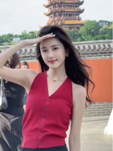 chaqi | Áo len dệt kim không tay cổ chữ V màu đỏ ngắn ôm vừa vặn phong cách hè cổ điển cho nữ áo vest thời trang