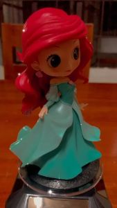 Solar Power Battery 360 Turntable Rotating Jewelry Watch Ring Display Stand Holder with Light COD