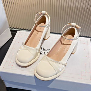 รองเท้าส้นสูง Mary Janes สำหรับผู้หญิง ฤดูใบไม้ผลิ 2025 รองเท้าส้นแบนแบบหัวเข็มขัดสไตล์ฝรั่งเศสย้อนยุค รองเท้าส้นหนาแบบอเนกประสงค์