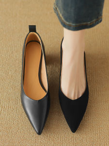 รองเท้าส้นสูงหนังแท้ทรงหัวแหลมสำหรับผู้หญิง รองเท้าทำงานส้นกลาง ส้นสูง รองเท้าสวมสบาย รองเท้าแฟชั่น รองเท้าสวมสบาย
