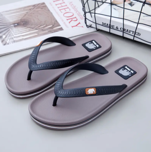 New Arrival Vietnam Rubber Flip-Flops Men Summer Outdoor Non-Slip Abrasion Resistant Outdoor Beach Thailand Flip-Flops