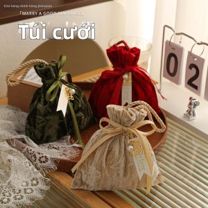 Hộp Quà Đựng Tay Cưới Hỏi
