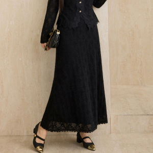 Plus Size Elegant Lace V-Neck Slim Fit High-Waisted Flattering Womens Clothing Set